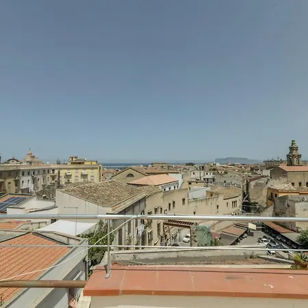 Guesthost - Palermo's Rooftop - With Panoramic Terrace *